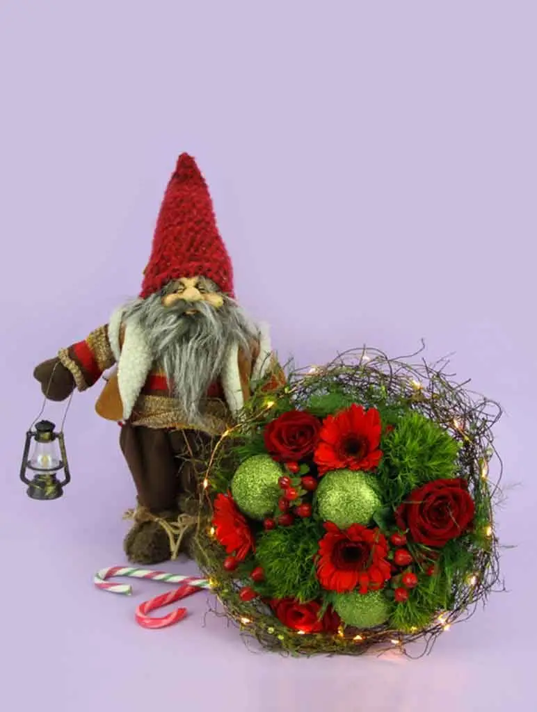bouquet de noel lumineux avec sa guirlande parfait cadeaux de noel 2019