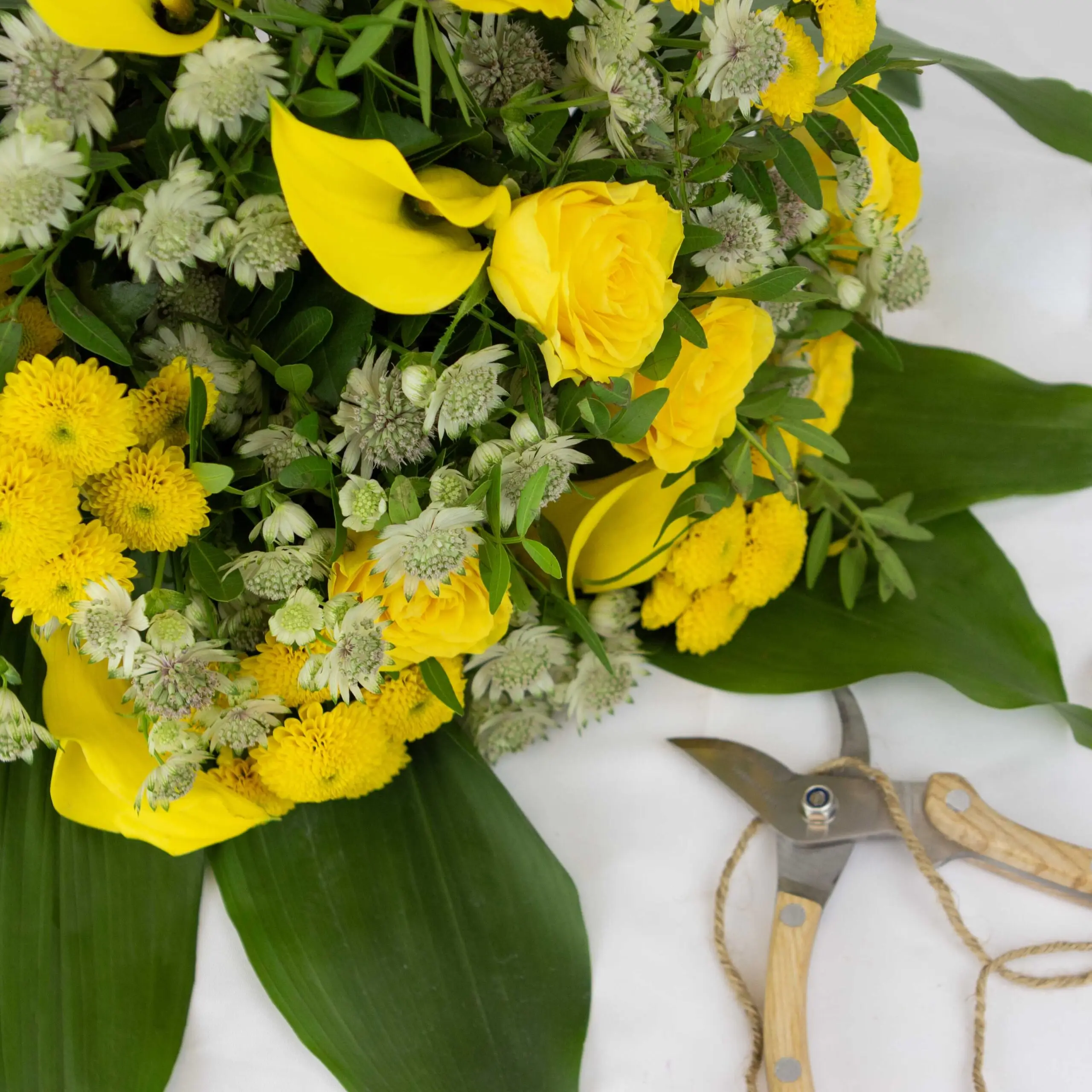 Bouquet création du fleuriste Jaune