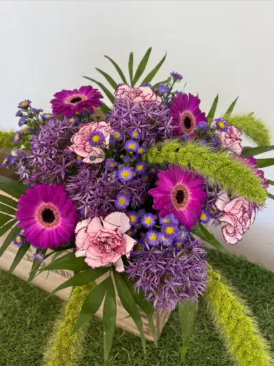 Bouquet Color de Juillet dans les tons violet
