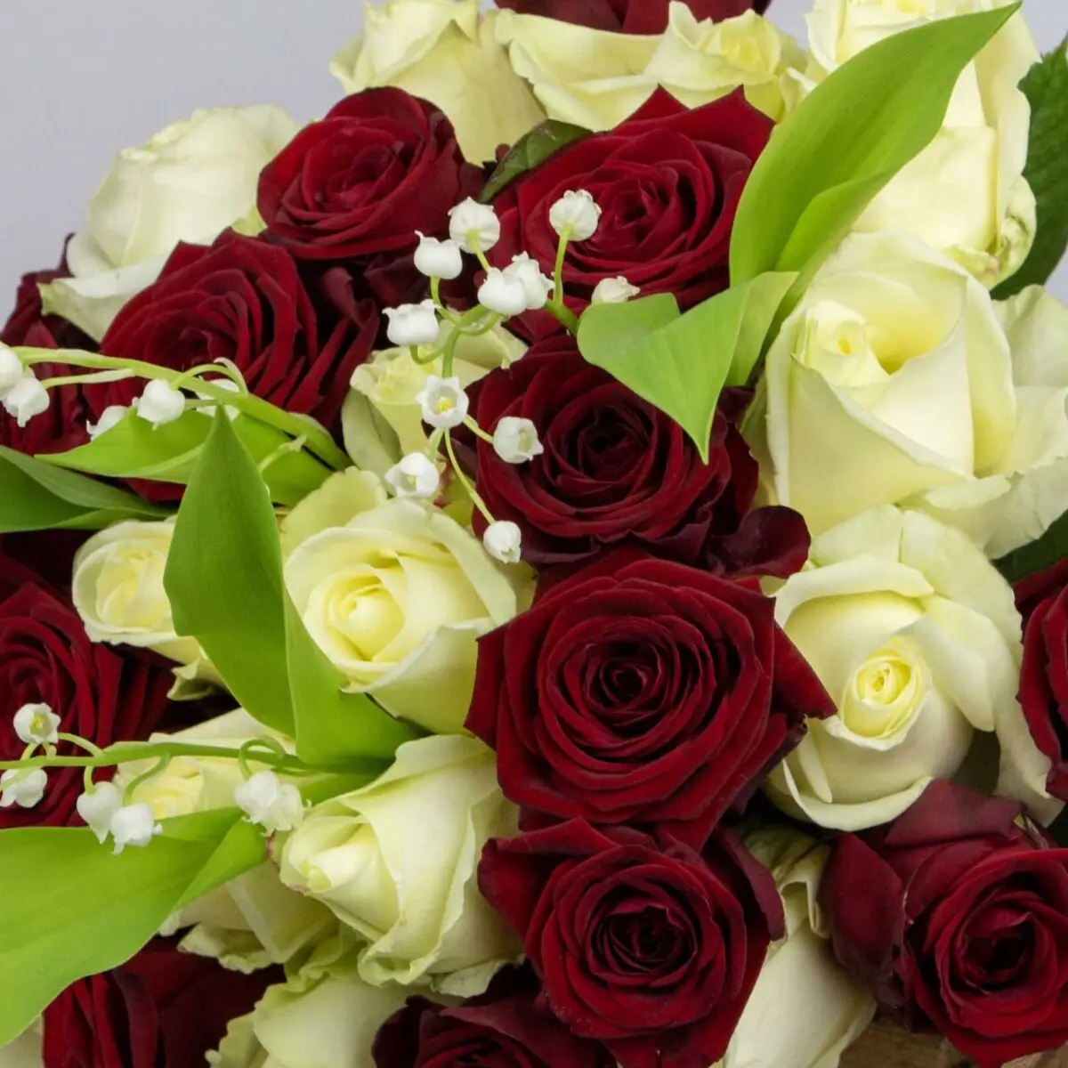 Bouquet Love me avec ses brins de muguet – vue de détail