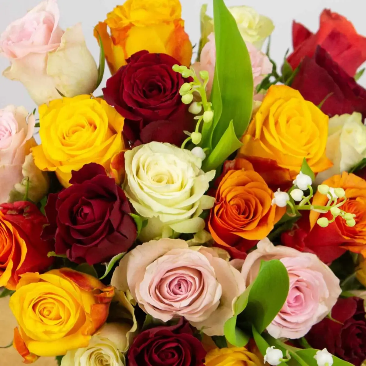 Bouquet Tutti Frutti avec ses brins de muguet – vue de détail